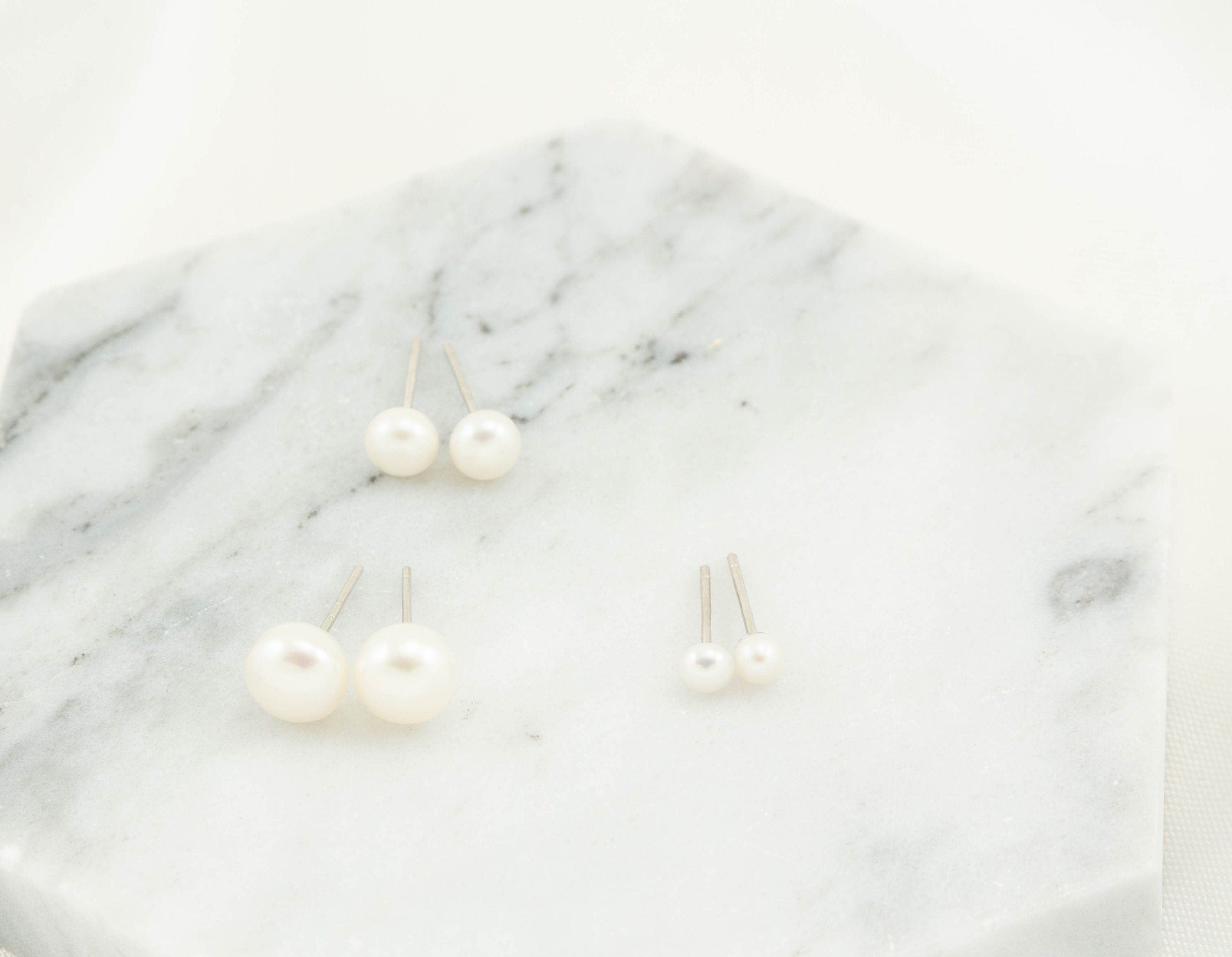 Freshwater pearl stud earrings